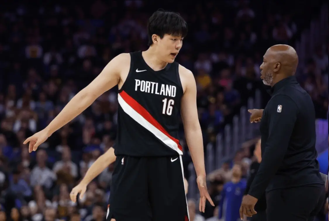 不爱用脚步, 媒体人, 的防守动作 不爱用脚步, 媒体人, 的防守动作