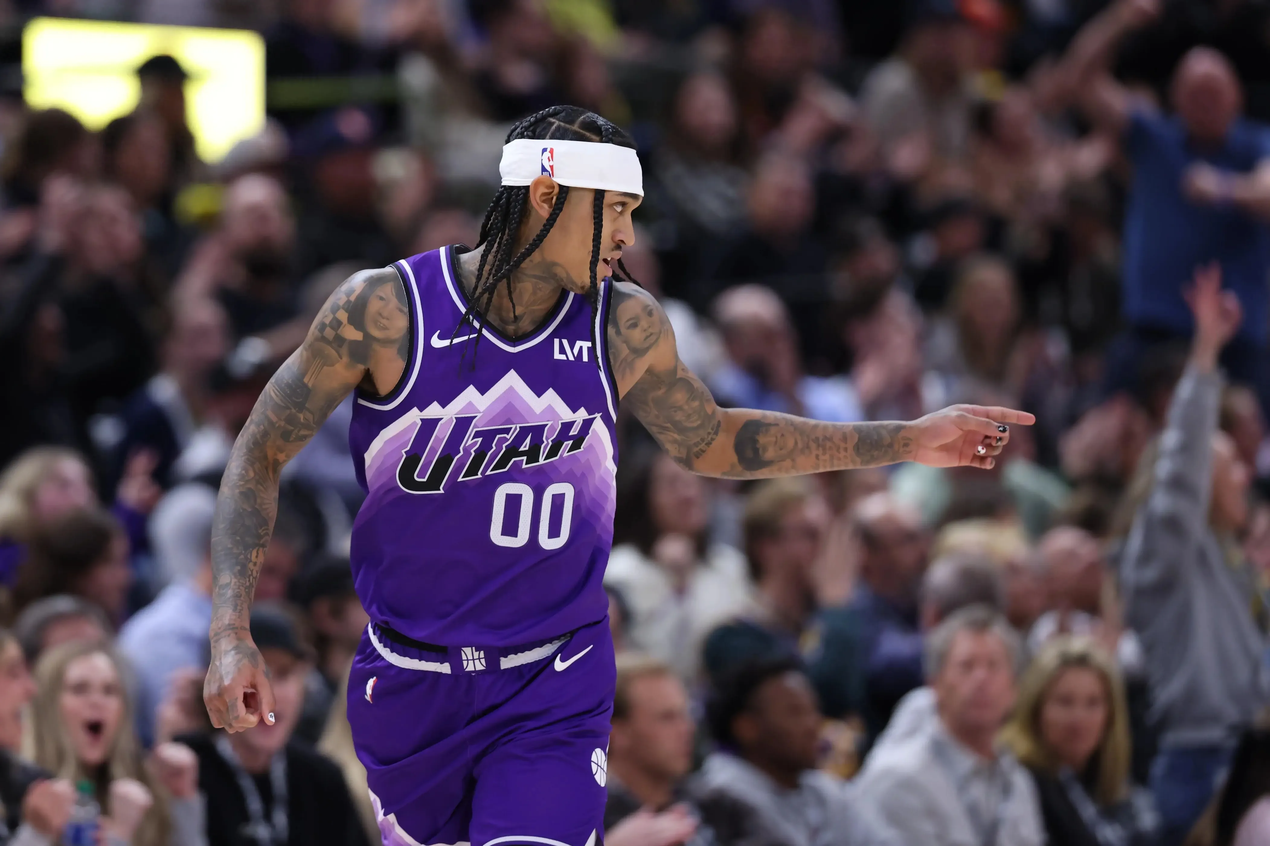 并且先后效, 出战了